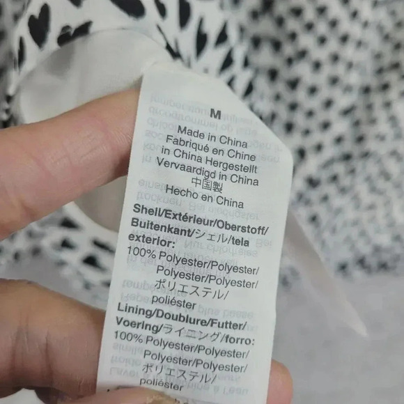 J. Crew Women's M  V- Neck Black & White Heart Print Chiffon Blouse   29PT - Picture 5 of 9